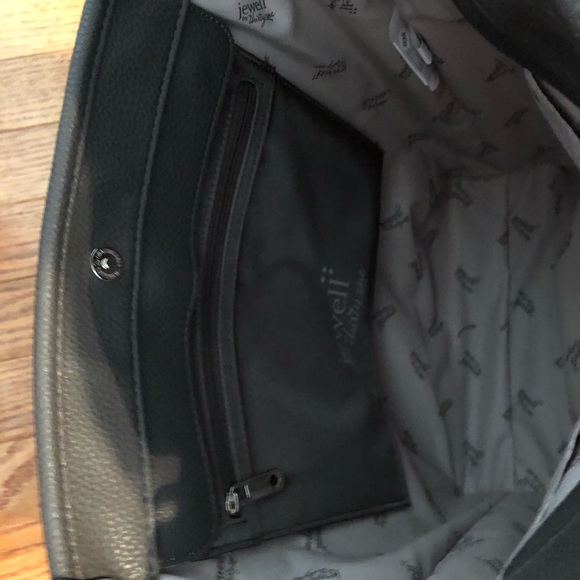 Thirty-One Purse - Picture 2 of 3